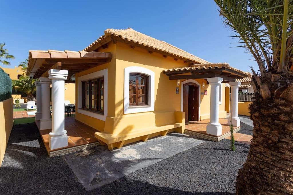 Villa Helen - Heated Pool Wifi Smarttv Barbecue Corralejo Exterior foto